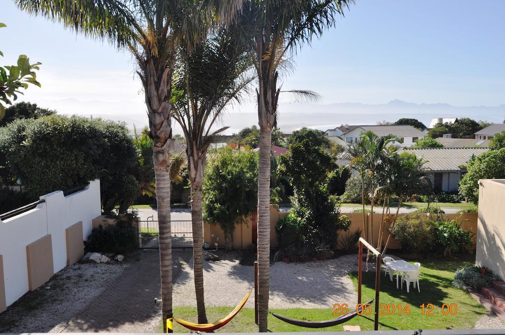 Amakaya Backpackers Travellers Accommodation Plettenberg Bay Exterior photo