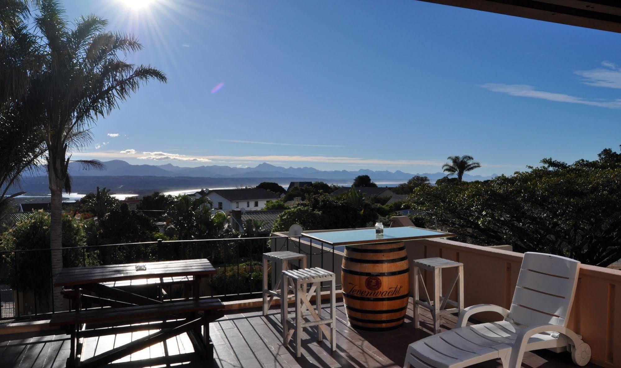 Amakaya Backpackers Travellers Accommodation Plettenberg Bay Exterior photo