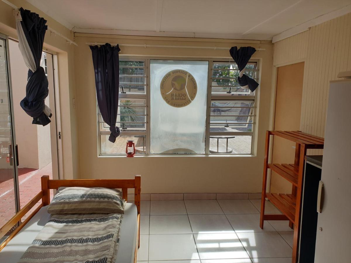 Amakaya Backpackers Travellers Accommodation Plettenberg Bay Exterior photo